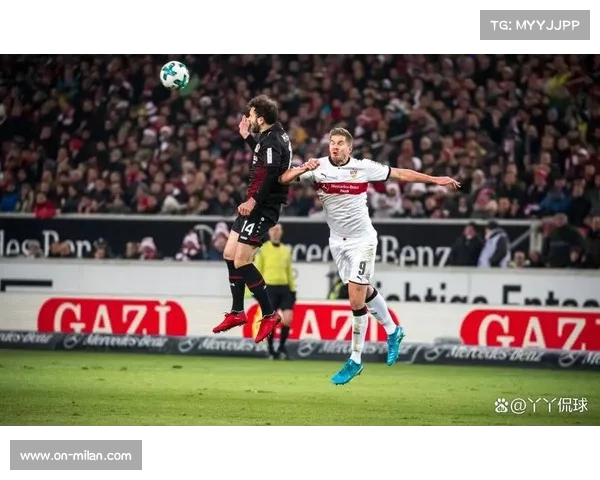 德甲双雄多特蒙德与勒沃库森均以2-0取胜,为争夺下赛季五张欧冠门票奠定基础 德甲双雄多特蒙德与勒沃库森均以2-0取胜,为争夺下赛季五张欧冠门票奠定基础